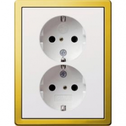 Gira Podw. gn. SCHUKO z ochr.dz. Gira F1 00 biały/kolor mosiądz